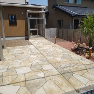 経年劣化したコンクリートのリフォーム